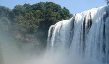 黄果树瀑布导游词