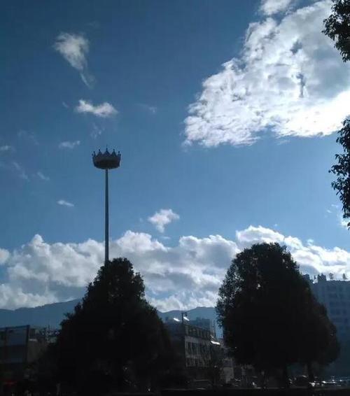 心中有阳光，世界是光明的