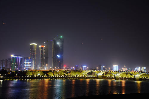 美丽的夜景