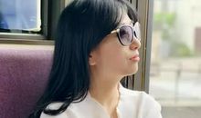 我不由停下了脚步