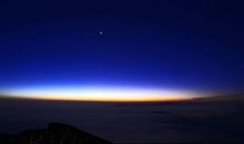 等到黎明的到来