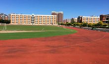 我，漫步校园中