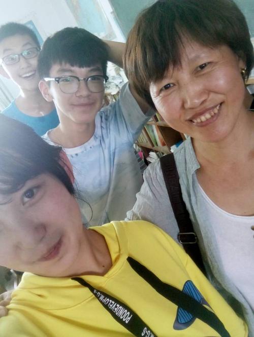 诗恩就像大海一样的山
