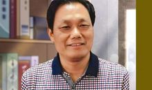 A、B面的周老师