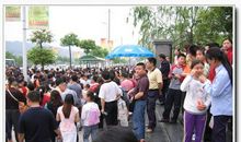 我和妈妈一起住校