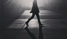 让自己成为照亮他人的一束光