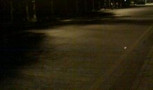 我是一盏明亮的路灯