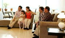 其乐融融一家人