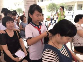 与妈妈交换角色
