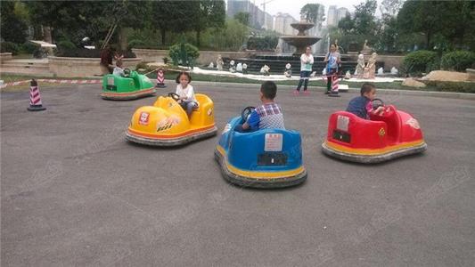 第一次做碰碰车