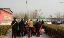 长在红旗下的我无比自豪和幸福