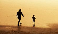 雨中的父爱温暖了我的眼睛