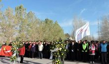 清明祭扫缅怀英烈