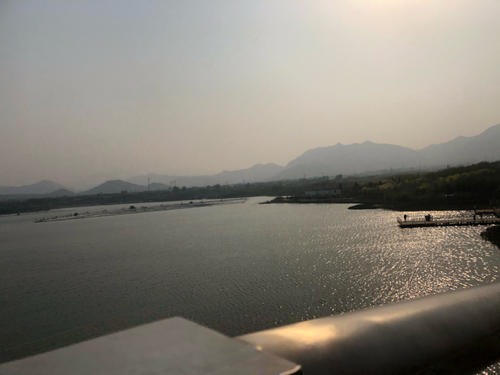 龙泉湖之美