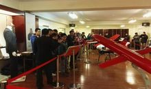 参观机器人展览