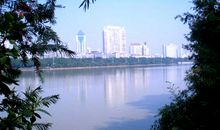 家乡的南湖公园