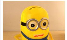 “小黄人”台灯