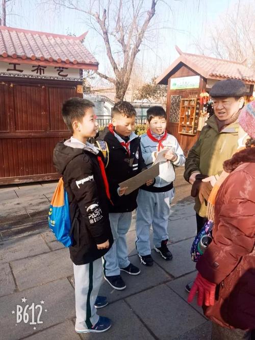 听爷爷讲他关于春节的故事
