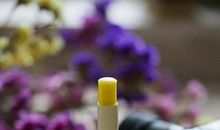 可以吃的润唇膏自己做