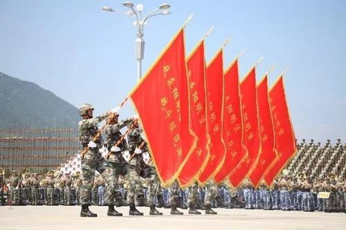 不可磨灭的旗帜雷锋