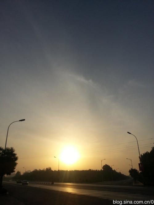 红太阳的火焰点燃了真实的自我