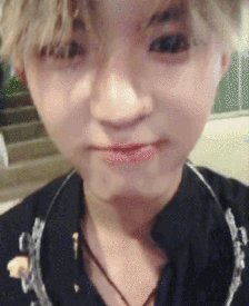 那个白色的小月光