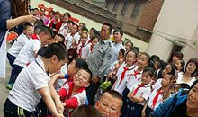 一场难忘的拔河比赛