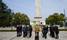 参加烈士陵园扫墓活动有感