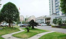 春意盎然的学校