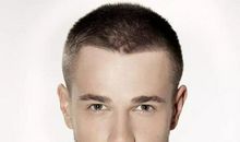 明窗照世界揽镜修自身