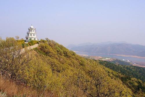 西山