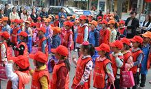 我是小小卖报童