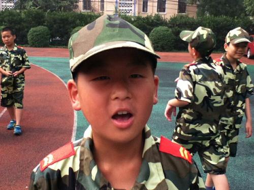 我学会了坚持不懈的军事训练