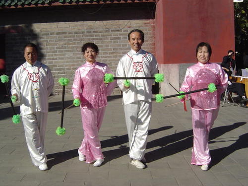 学习“玩花棒”