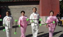 学习“打花棍”