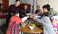 奶奶的开心事儿