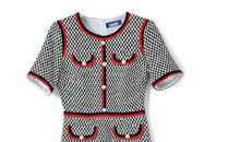 行走在黑白格间