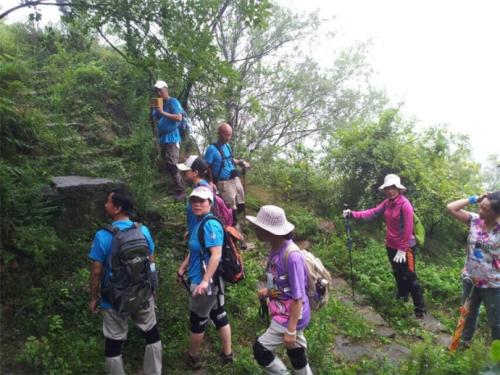 登山感