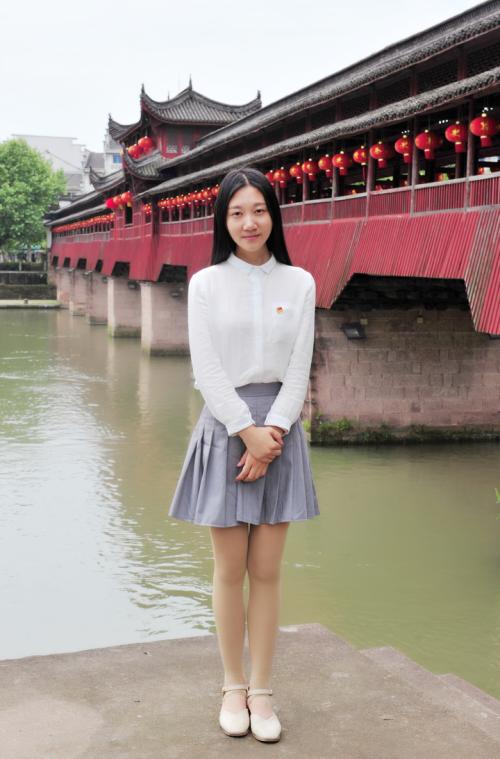 我心中有一个梦，何为琼