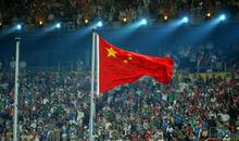 五星红旗飘扬天空