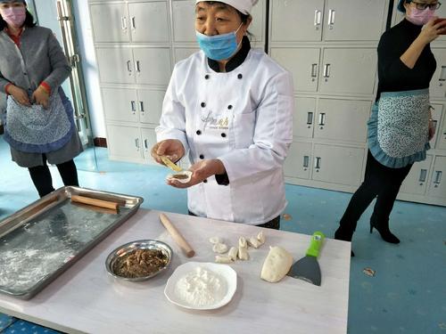 小厨师长大