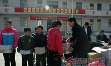 给李明明过生日