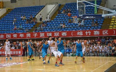 一场精彩的篮球比赛