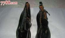 一双破皮鞋的遭遇