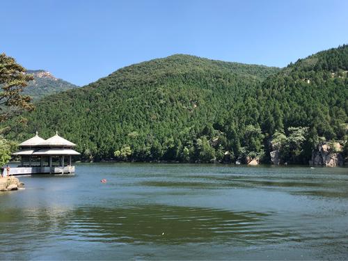 我在家有座山
