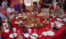 友谊在身边翩翩起舞