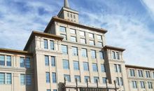 参观中国人民革命军事博物馆