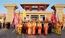 参观阳关博物馆