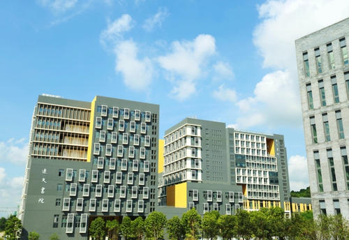 新校园