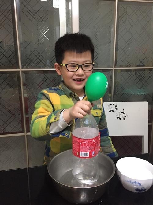 吹气球实验
